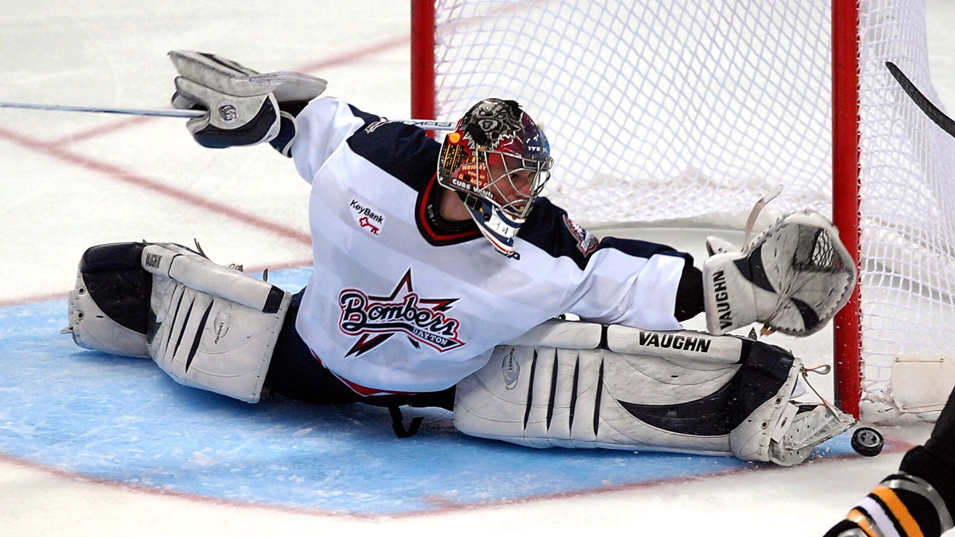 《2025英雄联盟全球总决赛，强者争锋，一触即发》，英雄联盟2020全球总决赛开幕