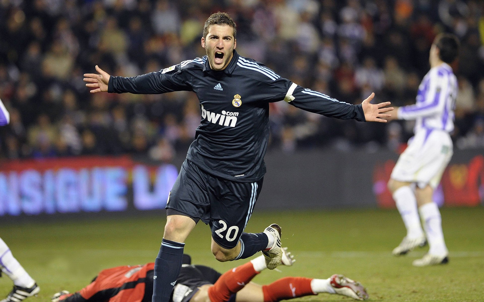 青年梯队比赛密度是否影响身体负担控制，青年梯队建设